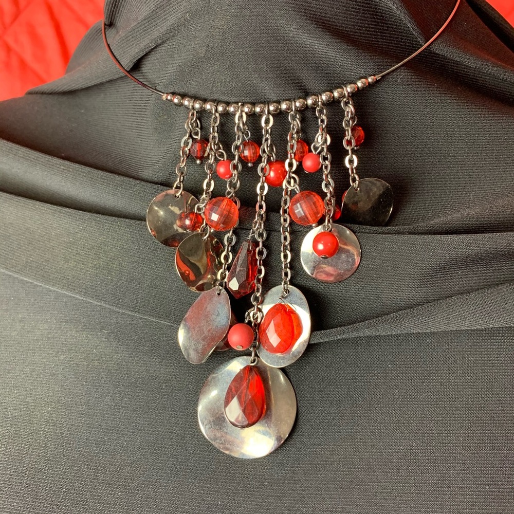 Red silver wire chocker necklace